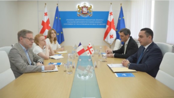 აფხაზეთის ავტონომიური რესპუბლიკის მთავრობის თავმჯდომარე საფრანგეთის ელჩს შეხვდა