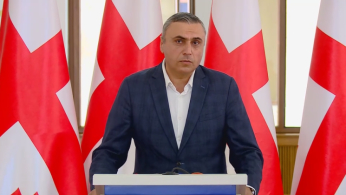 მშვენივრად დადიოდნენ რუსეთში, ატარებდნენ კონცერტებს, საკუთარ საქმიანობას ახორციელებდნენ და დღეს, როდესაც უკრაინასთან მიმართებით რუსეთმა განახორციელა აგრესია, ე.წ. პრინციპულობა გამოიჩინეს, რაც პირდაპირ რუსოფობიაში გადაიზარდა - დავით მათიკაშვილი