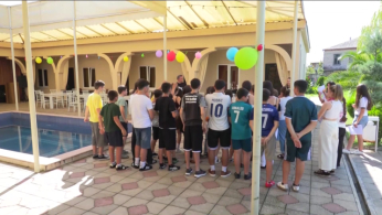 წყალტუბო აფხაზეთის მოსწავლეთა სასწავლო-შემოქმედებით ბანაკს მასპინძლობს, რომელშიც 12-დან 16 წლამდე ასაკის 35 მოსწავლე მონაწილეობს