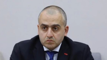 გიორგი გამსახურდია შალვა ნათელაშვილზე: ეს ნაძირალა, ბიძინა ივანიშვილს რა ნამუსით ახსენებს? გარეწარი, რომელიც სიკვდილით დასჯის აღდგენას ითხოვდა, მერე მიშას დაქირავებული გოშია იყო - მიმიქარიხართ ყველა, ვინც აი ამ საქონელს, ბიძინაზე ამ სიბილწეებს უტარებთ!