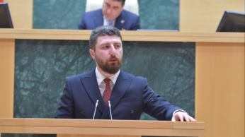 ვხედავთ აგენტურულ ძალთა დაპირისპირებას, რომლის მიზანიც, ერთი მხრივ, საკუთარი თავის უკეთ წარმოჩენაა პატრონების წინაშე, მეორე მხრივ კი გადარჩენა სხვა "ნაცპარტიებისა" - არჩილ გორდულაძე