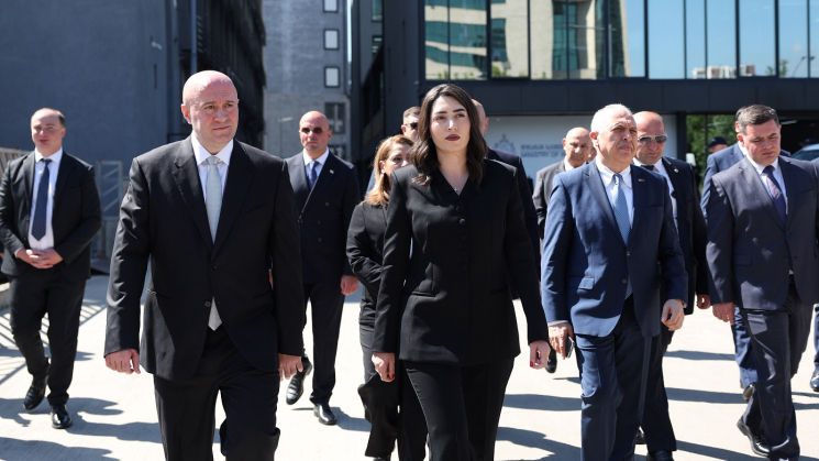 სომხეთის რესპუბლიკის შინაგან საქმეთა მინისტრი დელეგაციასთან ერთად საექსპერტო-კრიმინალისტიკურ დეპარტამენტს ეწვია