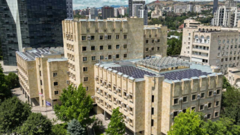 განსაკუთრებით დიდი ოდენობით ნარკოტიკული საშუალების უკანონო შეძენა, შენახვის და რეალიზაციის ხელშეწყობის ფაქტებზე ბრალდებულს 18-წლიანი პატიმრობა მიესაჯა